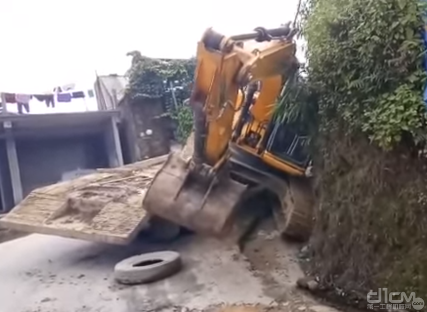 事故案发现场
